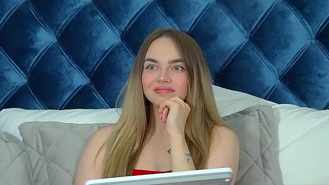 Snapshot of AnitaVenture chatting on February 5, 4:39 am AnitaVenture online show from February 5, 4:39 am