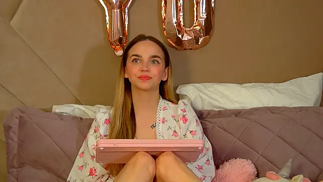 Snapshot of AnitaVenture chatting on February 26, 4:11 am AnitaVenture online show from February 26, 4:11 am