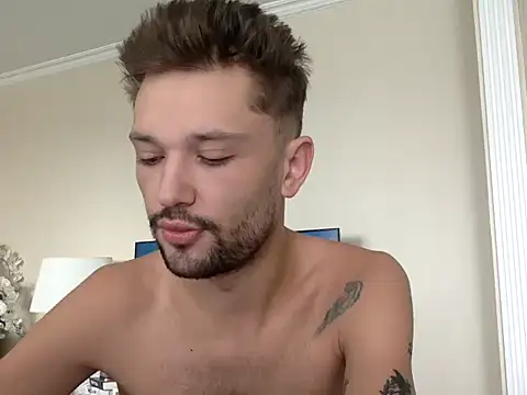 Snapshot of babykriss chatting on October 1, 8:31 am babykriss online show from October 1, 8:31 am