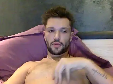 Snapshot of babykriss chatting on October 4, 6:39 pm babykriss online show from October 4, 6:39 pm