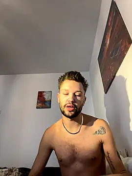 Snapshot of babykriss chatting on October 9, 8:45 am babykriss online show from October 9, 8:45 am