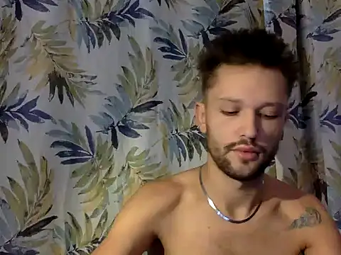 Snapshot of babykriss chatting on October 17, 12:08 pm babykriss online show from October 17, 12:08 pm