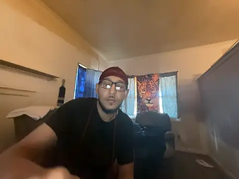 ThrowedWorldWide online show from February 12, 2:23 pm