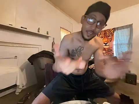 ThrowedWorldWide online show from February 20, 2:39 pm