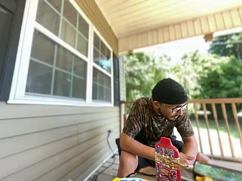 ThrowedWorldWide online show from April 14, 7:09 pm