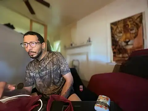 ThrowedWorldWide online show from May 15, 9:11 pm