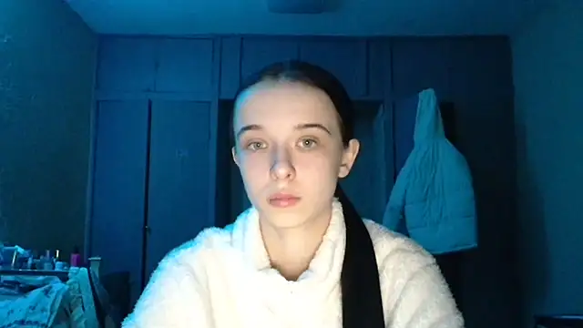 Emilia Light online show from February 12, 5:52 pm