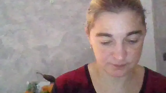 GoldenAngelMilf online show from November 3, 8:48 am