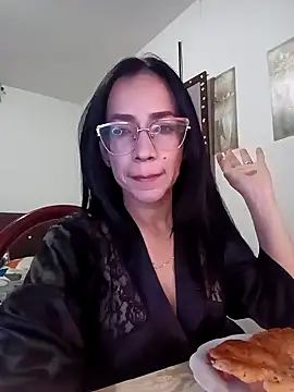 YaraDuartee online show from October 15, 12:55 am