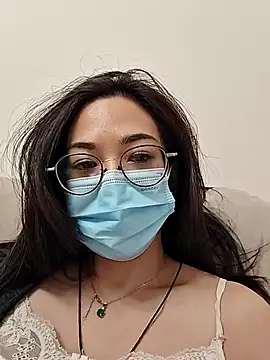 Snapshot of Flora25oo chatting on November 16, 11:16 am Flora25oo online show from November 16, 11:16 am