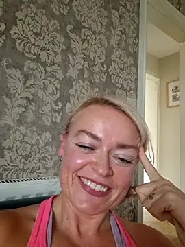 Snapshot of demidelightfulxx chatting on September 29, 1:16 pm demidelightfulxx online show from September 29, 1:16 pm