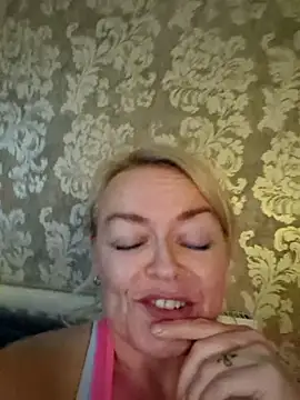 Snapshot of demidelightfulxx chatting on October 13, 1:00 pm demidelightfulxx online show from October 13, 1:00 pm