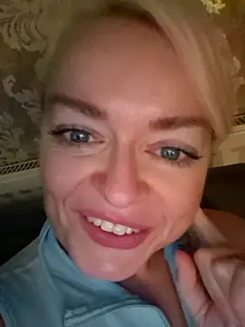 demidelightfulxx online show from October 29, 8:05 am