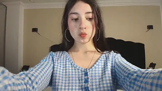 GabySweett  online show from October 8, 1:20 pm