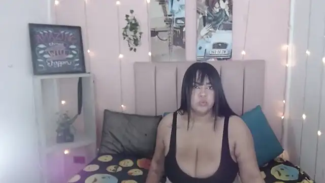 Cassie Lane online show from October 14, 7:25 pm