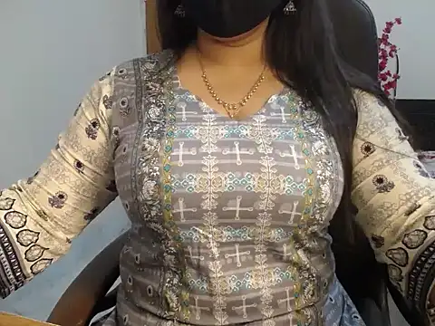 Snapshot of Queen_Homaira chatting on November 13, 3:38 am Queen Homaira online show from November 13, 3:38 am