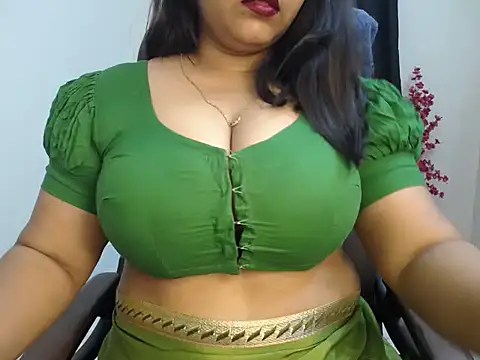 Queen Homaira online show from February 28, 5:08 am