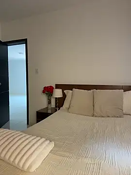 Snapshot of Capricho_01 chatting on March 4, 6:03 pm Capricho 01 online show from March 4, 6:03 pm