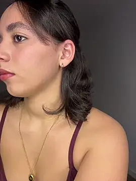 Snapshot of Capricho_01 chatting on March 23, 6:12 pm Capricho 01 online show from March 23, 6:12 pm