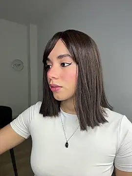 Snapshot of Capricho_01 chatting on April 9, 6:02 pm Capricho 01 online show from April 9, 6:02 pm