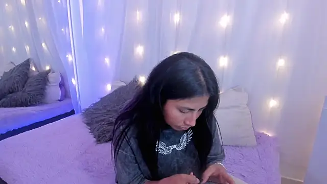 Olivia Morrys online show from May 21, 12:50 am