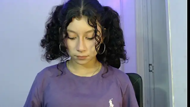 Ivonnybonn online show from October 16, 6:25 am