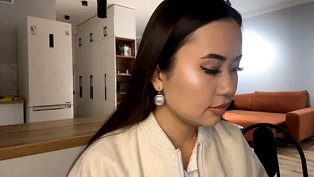 Ur neighbor Kira online show from November 2, 12:29 pm