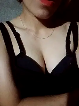 nhinhi-sexy online show from October 10, 9:58 pm