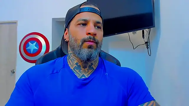 JoshRigby online show from December 17, 8:15 pm