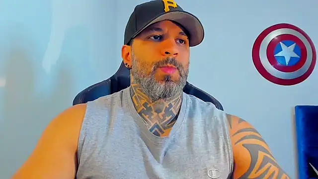 JoshRigby online show from April 17, 7:06 pm