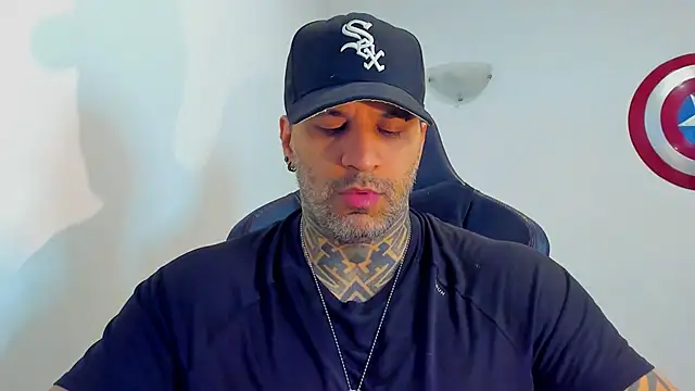 JoshRigby online show from May 28, 7:44 pm