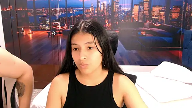 Charly and laura online show from October 10, 7:13 pm
