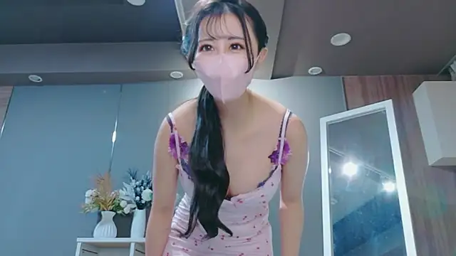 Snapshot of -Rukachi- chatting on February 9, 1:26 pm -Rukachi- online show from February 9, 1:26 pm