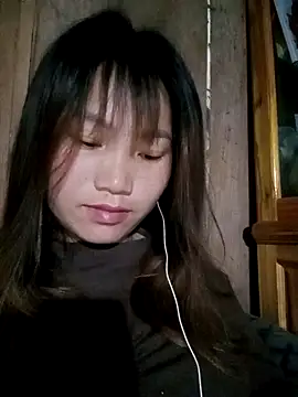 min-xinh online show from March 4, 9:32 pm