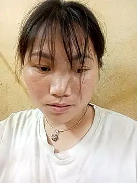 min-xinh online show from April 12, 2:11 pm