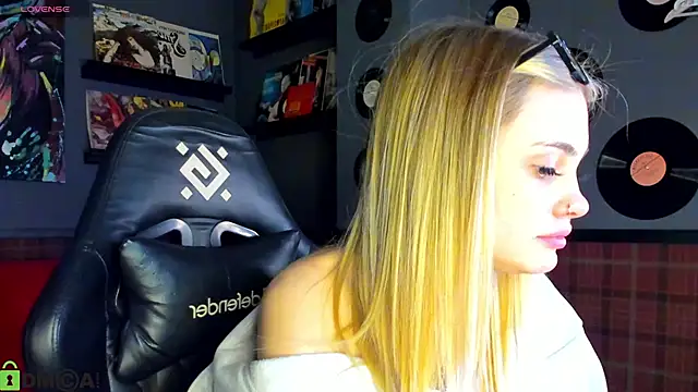 KarinaBroks online show from January 15, 10:31 am