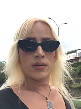 alexawinterrr online show from October 11, 4:49 pm