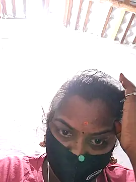 Snapshot of Tamil_Hot_Sindhu chatting on October 29, 12:57 am Tamil Hot Sindhu online show from October 29, 12:57 am