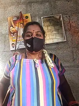 Snapshot of Tamil_Hot_Sindhu chatting on February 12, 5:13 am Tamil Hot Sindhu online show from February 12, 5:13 am