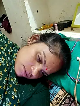 Snapshot of SHMA-77 chatting on October 1, 8:26 pm SHMA-77 online show from October 1, 8:26 pm