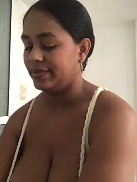 Snapshot of MelissaSam_ chatting on May 27, 7:00 pm MelissaSam online show from May 27, 7:00 pm