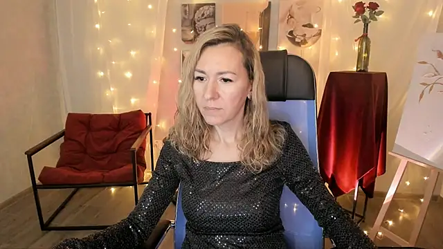 DonnaSmitth online show from February 13, 6:59 pm