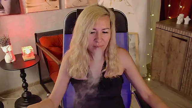 DonnaSmitth online show from July 8, 6:56 pm
