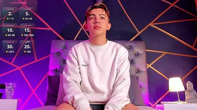 Lian Miller1  online show from March 17, 12:19 pm