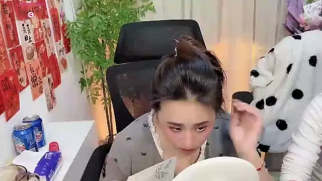 NEWONETO online show from February 1, 1:42 pm