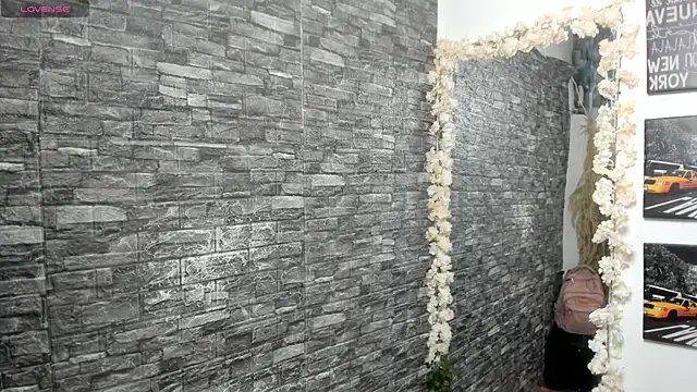 Snapshot of valery__star chatting on October 9, 1:42 pm valery star online show from October 9, 1:42 pm