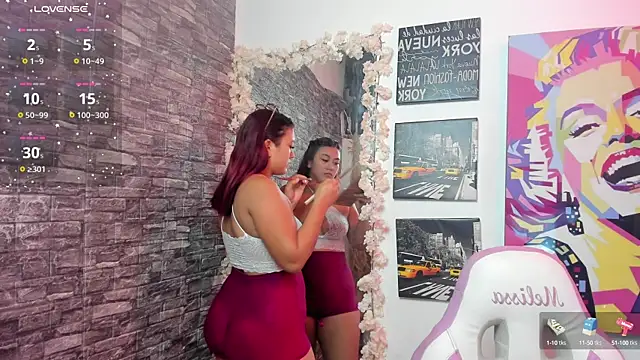 Snapshot of valery__star chatting on October 18, 12:06 pm valery star online show from October 18, 12:06 pm