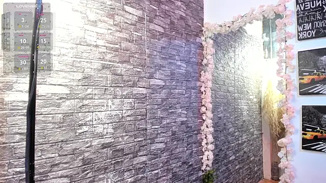 Snapshot of valery__star chatting on October 31, 12:50 pm valery star online show from October 31, 12:50 pm