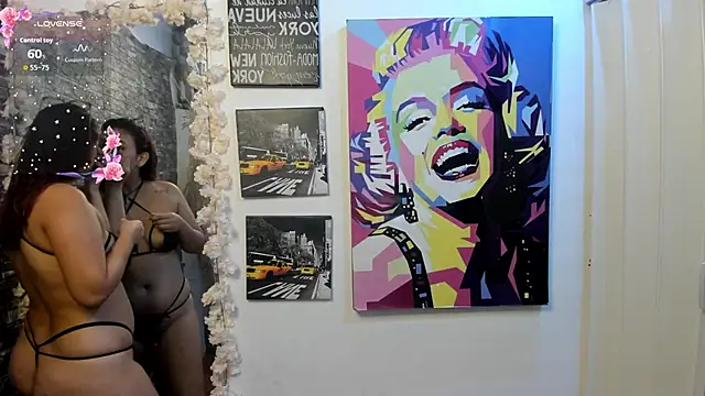 Snapshot of valery__star chatting on December 19, 12:34 pm valery star online show from December 19, 12:34 pm