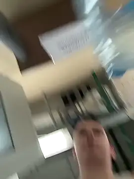 Snapshot of Eggor-20 chatting on December 5, 2:03 pm Eggor-20 online show from December 5, 2:03 pm